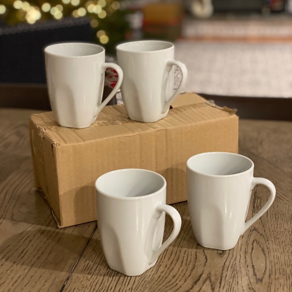 New, Tabletops Avenue 4 11oz ceramic mugs - Picture 1 of 6